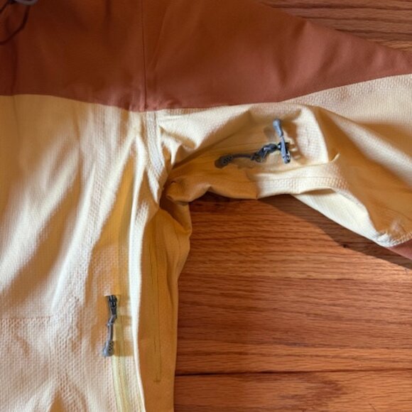 Patagonia 2 Tone Winter Ski Jacket - Picture 2 of 8